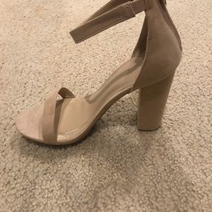 Chunky tan heels